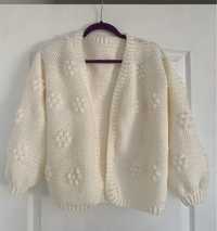 Sweter w kwiatki Handmade