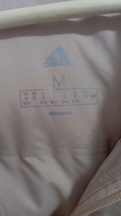 Пуховик бежевий Adidas, M