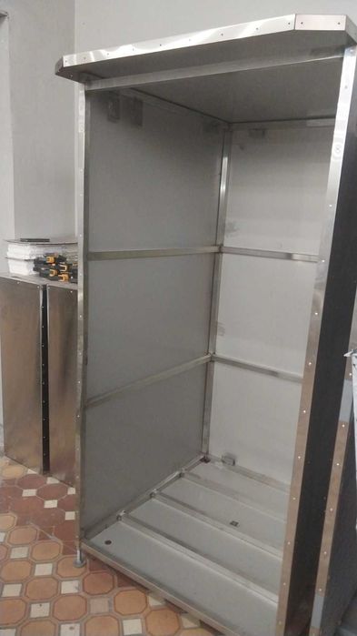 Виготовлення корпусів для водоматів апаратів з продажу води