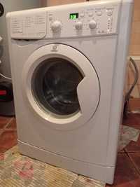 Pralka Indesit IWD61051