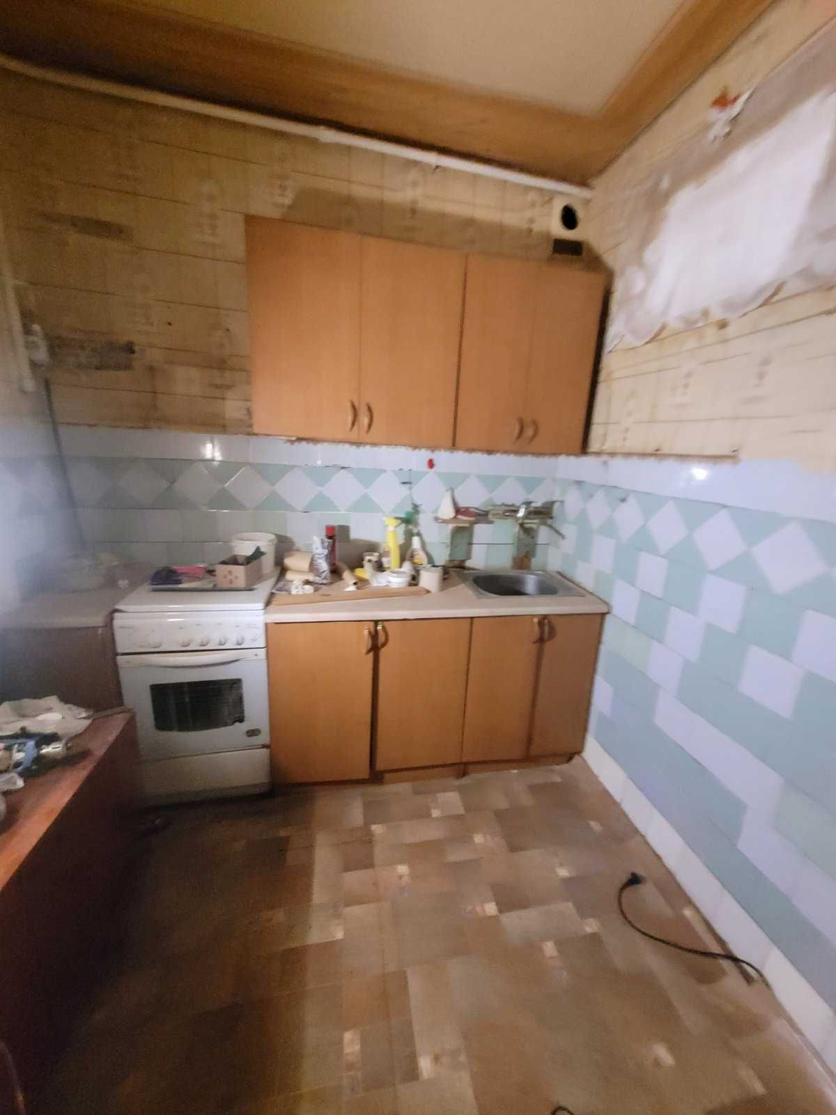 Продам 2к  ,Солом'янський р-н ,вул Джохара Дудаєва (Іскрівська )