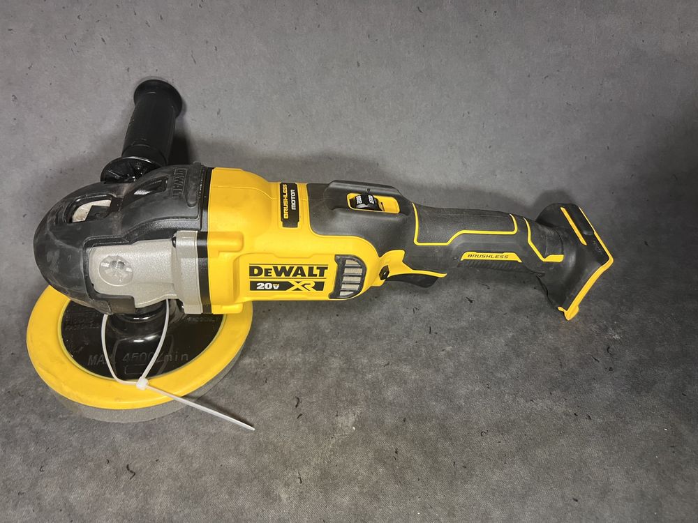 Акумуляторна полірувальна машина DeWALT DCM849