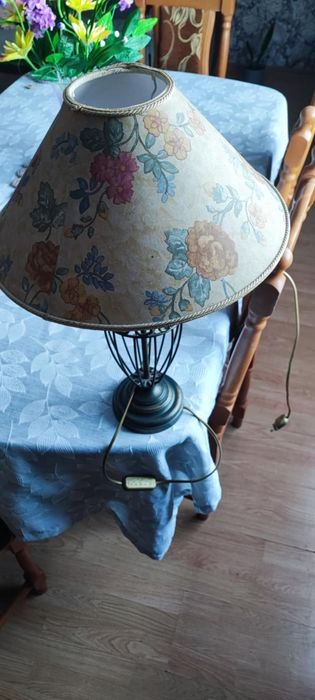 Lampa stołowa (stan bardzo dobry)