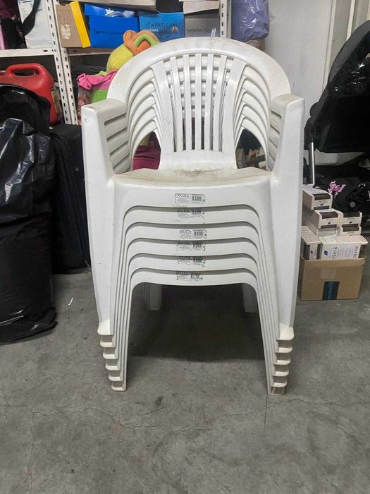 Cadeiras de Plástico