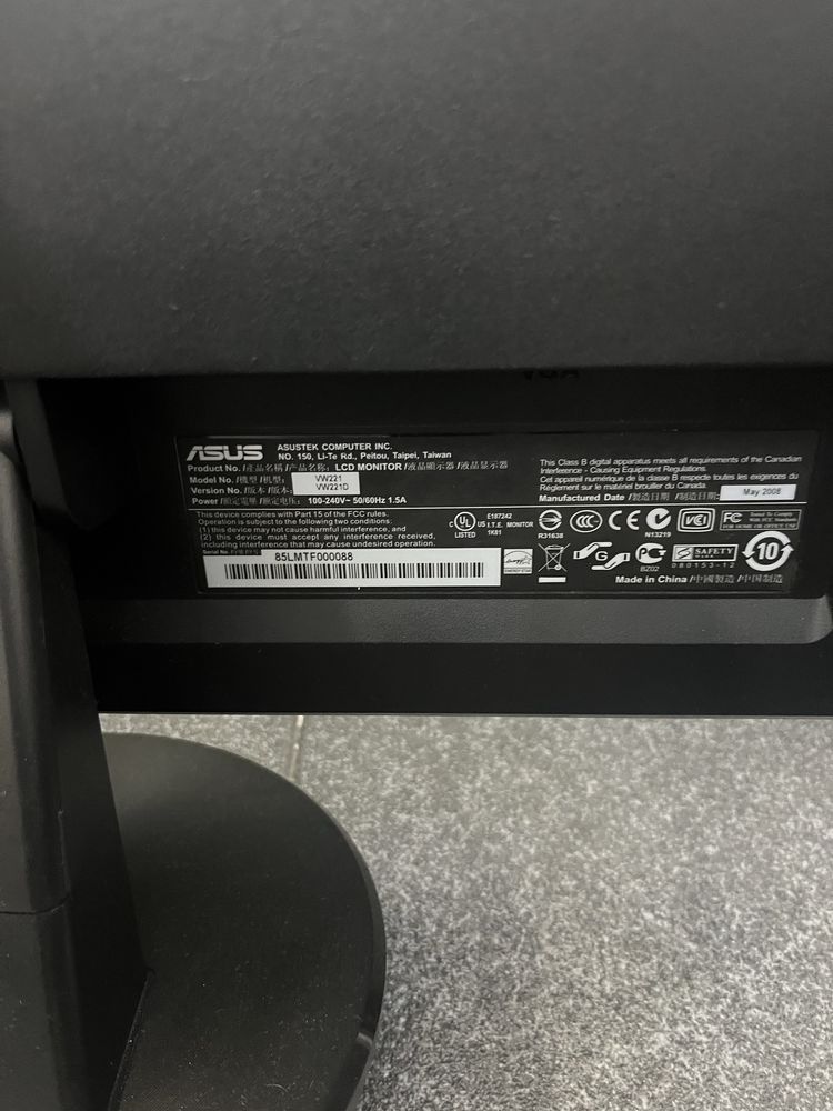 16 Monitores Asus