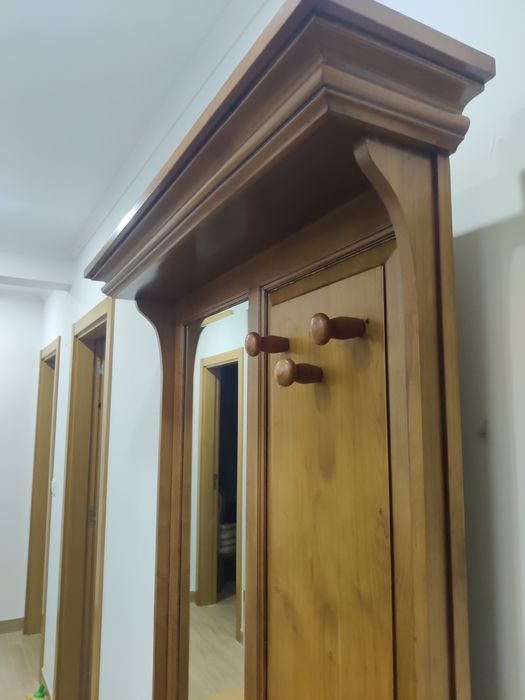 Móvel de entrada com chapeleira