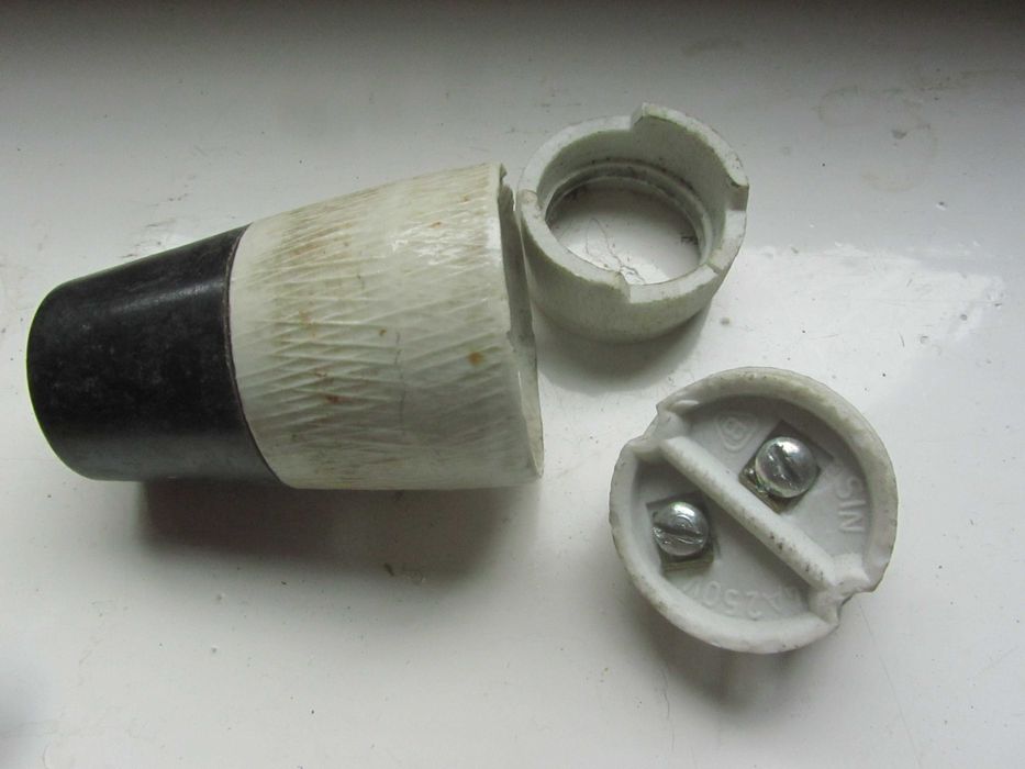 Stara oprawka porcelanowa gwint do żarówki E27