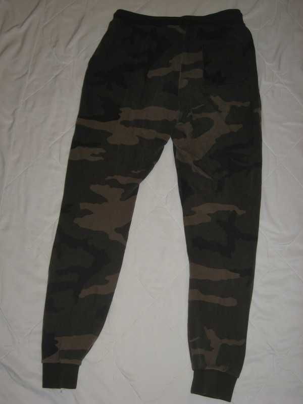 Spodnie dresowe dres woodland moro ciapowane khaki Tally Weijl 66-94cm