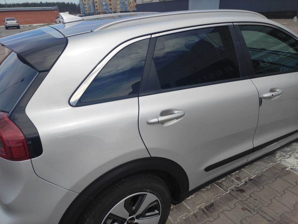 Автомобіль Kia niro 2017