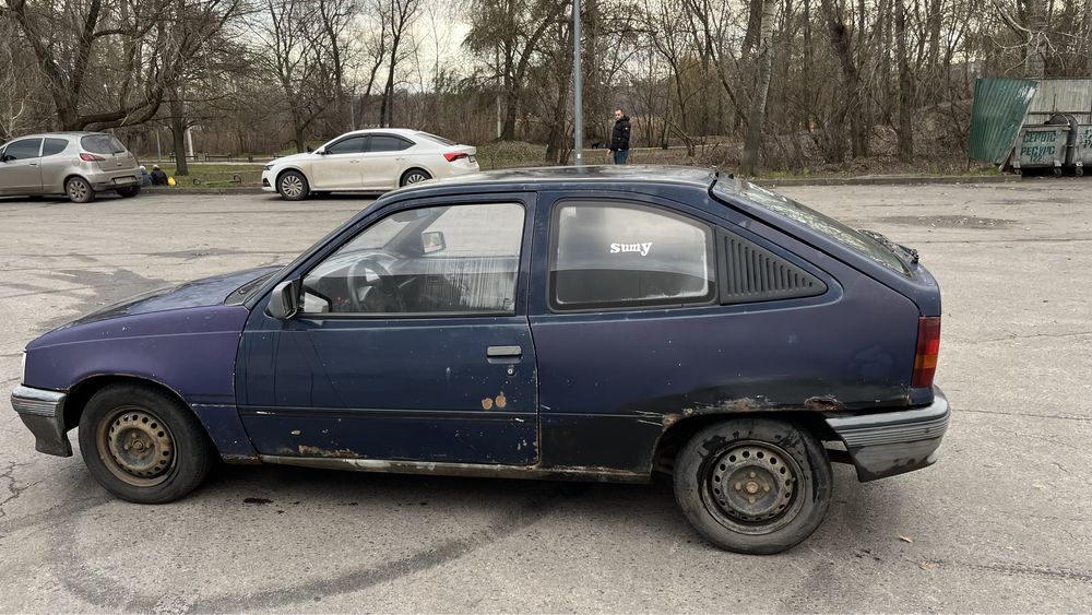 Опель кадет 1.6