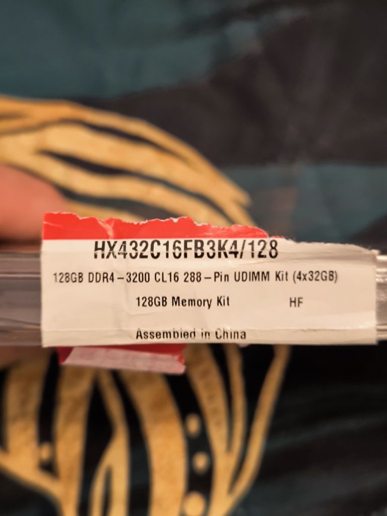 Kingston FURY 128GB DDR4 (4x32GB) 3200MHz CL16 Beast Black