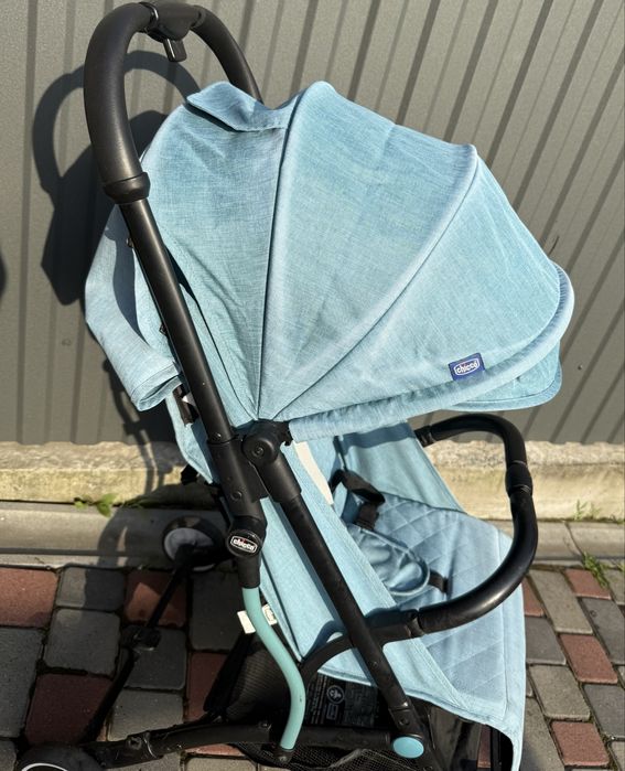 Прогулянкова коляска Chicco