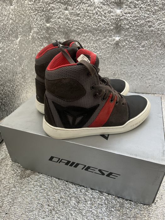 Мотокеди Dainese, мотовзуття, мотоекіпірування