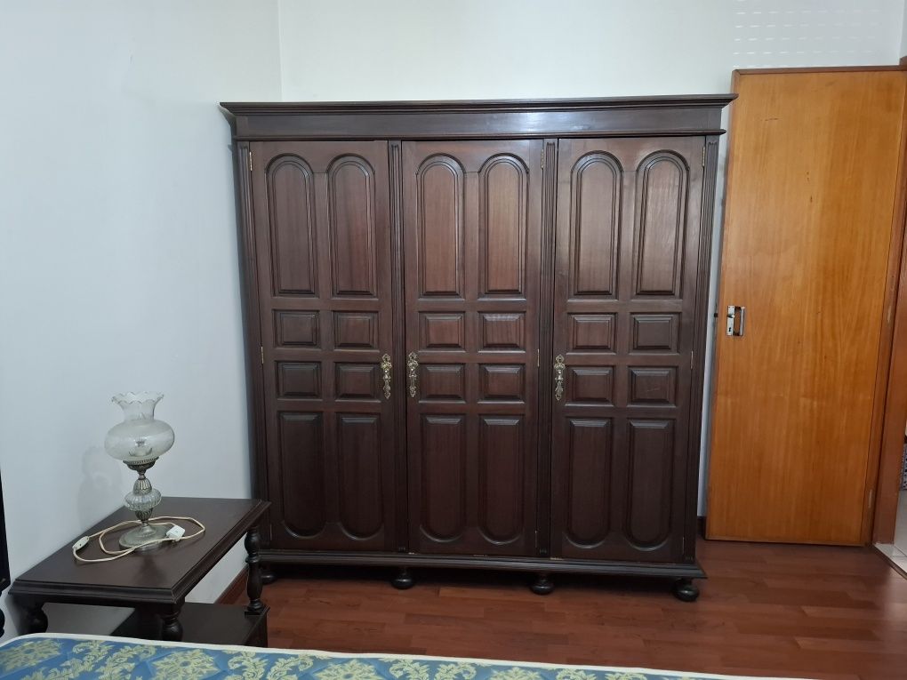 Mobilia quarto antiga