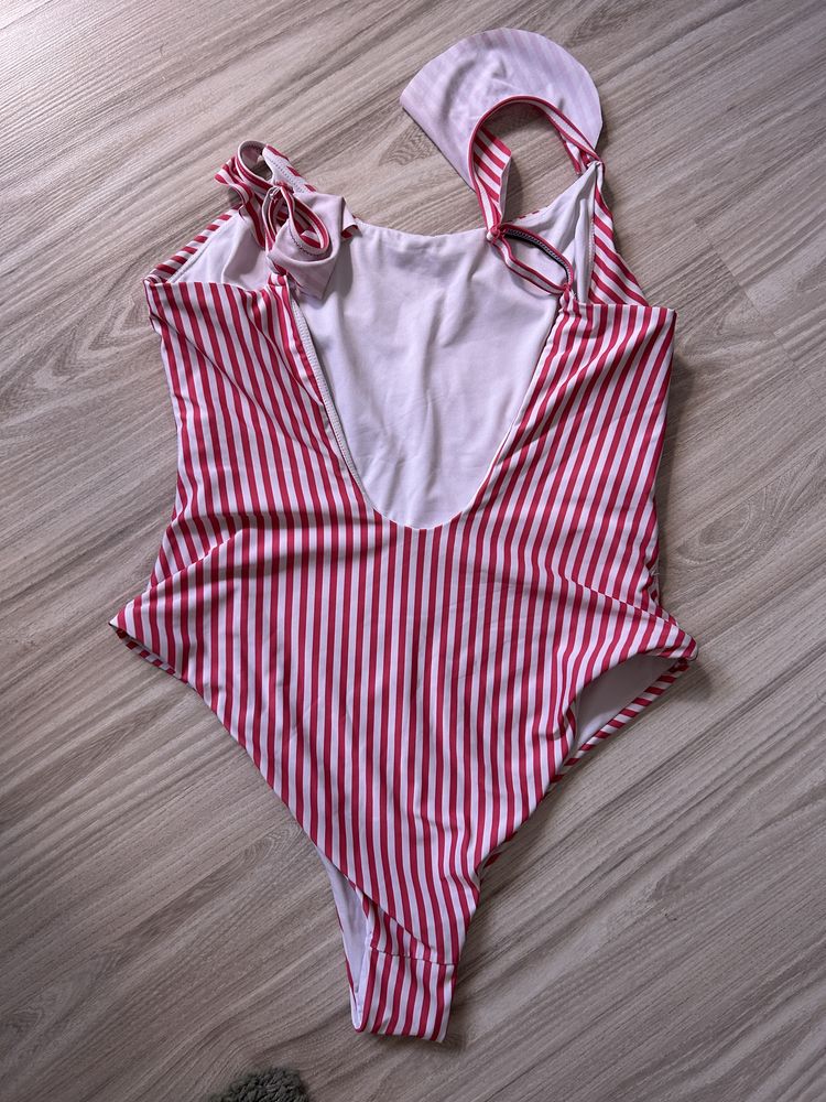 Stroj kąpelowy H&M