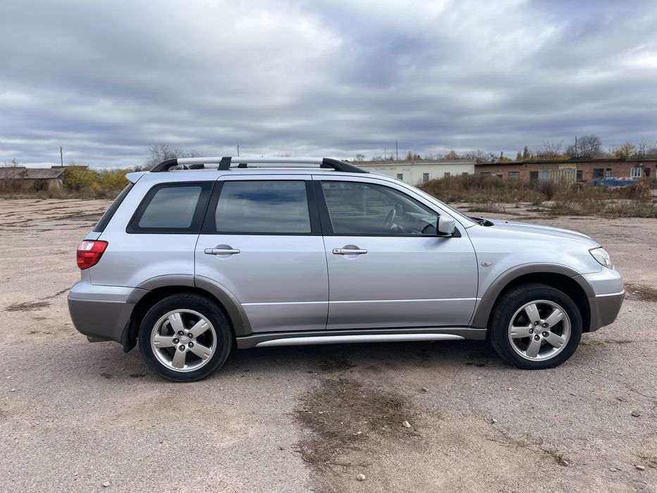 Mitsubishi Outlander 2006