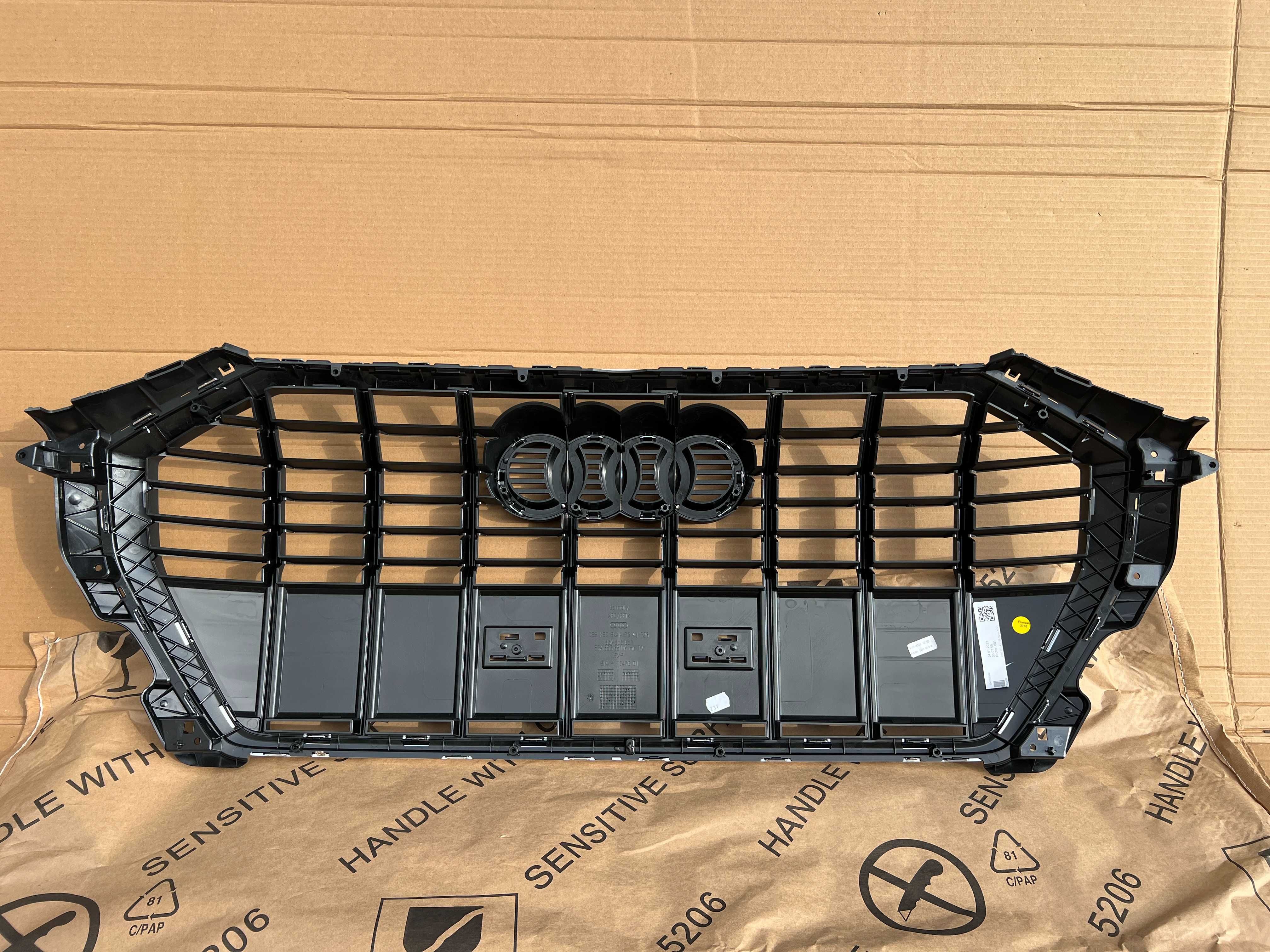Audi q3 83a решетка решітка гриль радиатор новая оригинал