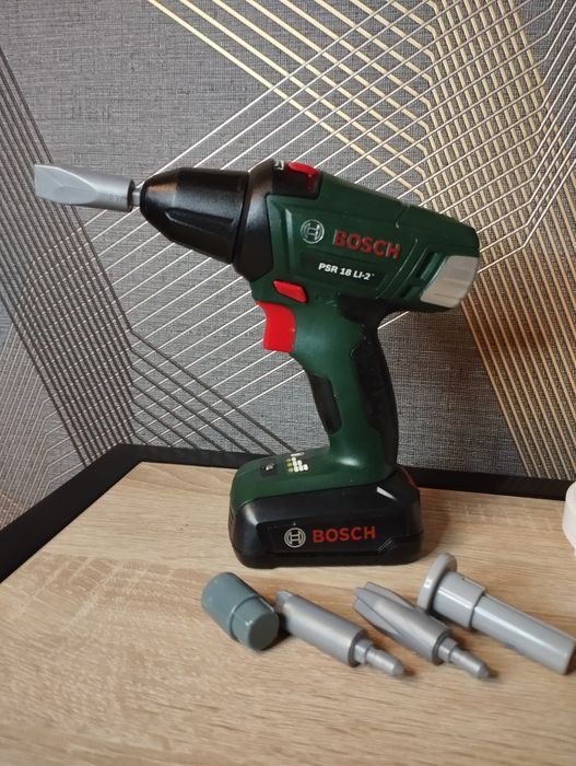 Шуруповерт Bosch інструмент дитячий