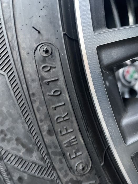 Falken 225/45 R18 Super stan!