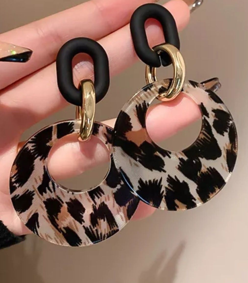 Brincos leopardo novos