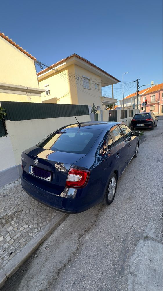 Skoda rapid sedan 1.0tsi ano 2018 gasolina