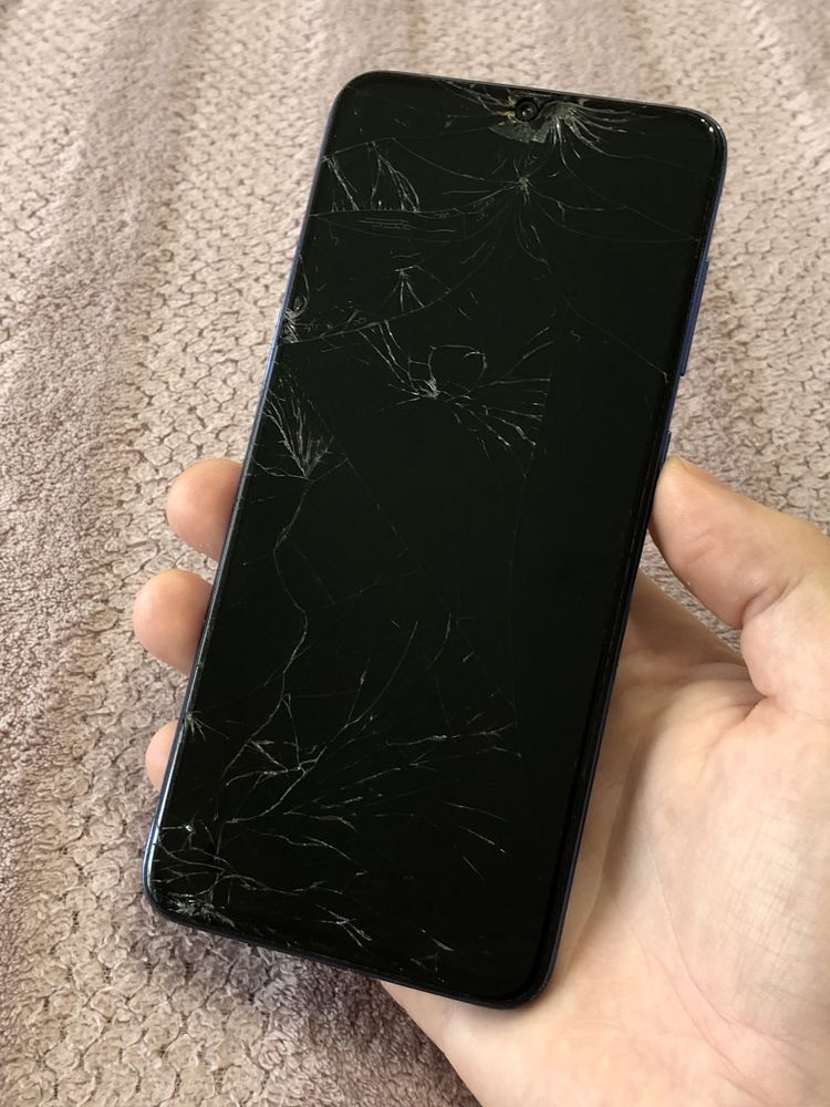 Телефон Samsung Galaxy A70
