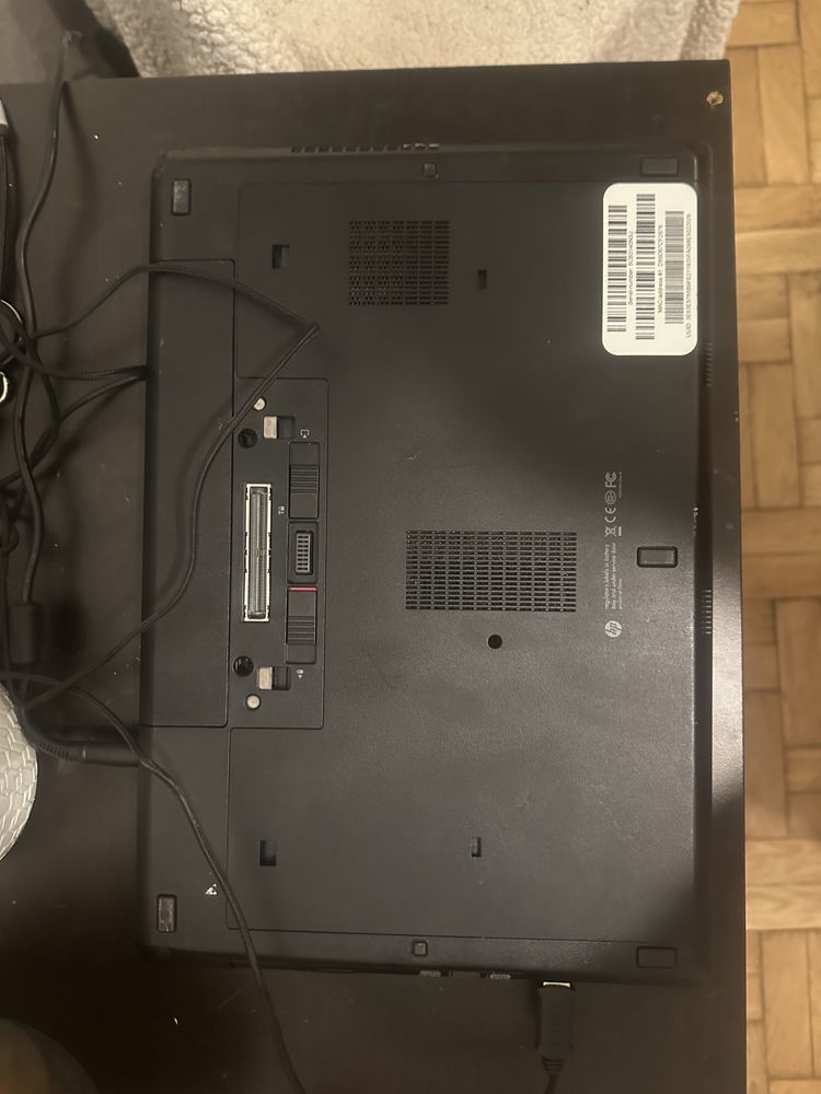 Laptop HP stan igła