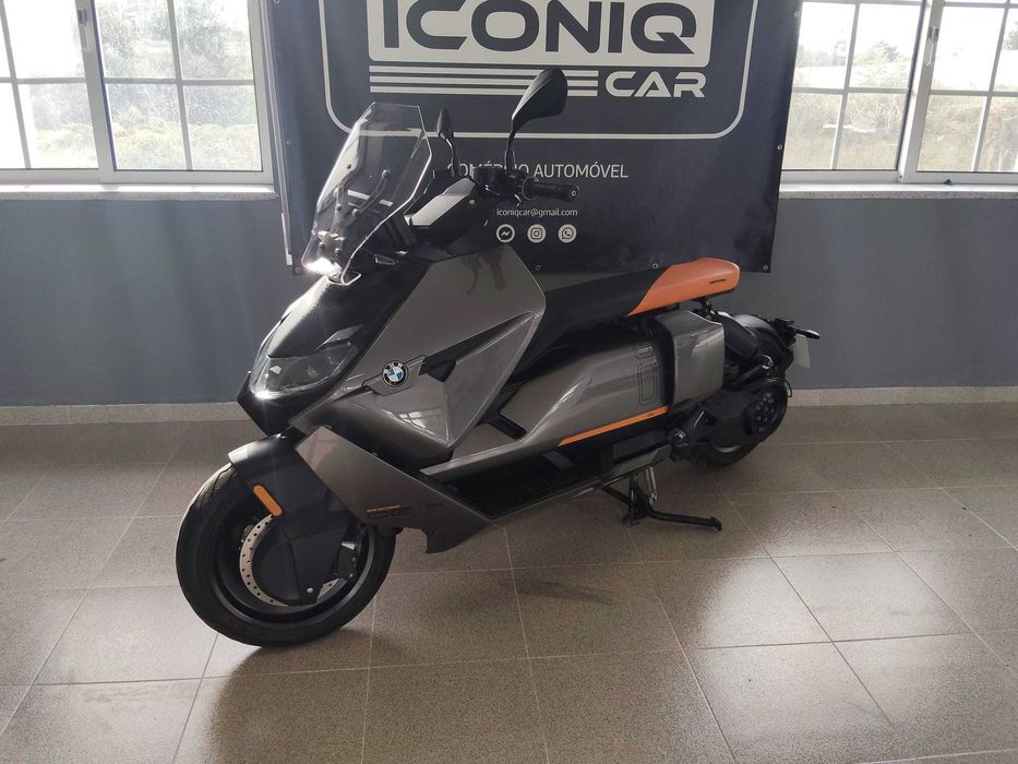 BMW CE04 2022 IVA Dedutível