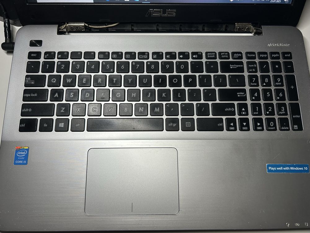 Asus A555L (i5 5th, 8GB RAM, SSD 240GB)