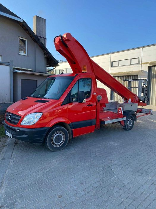 Wynajem podnośnika koszowego  24m