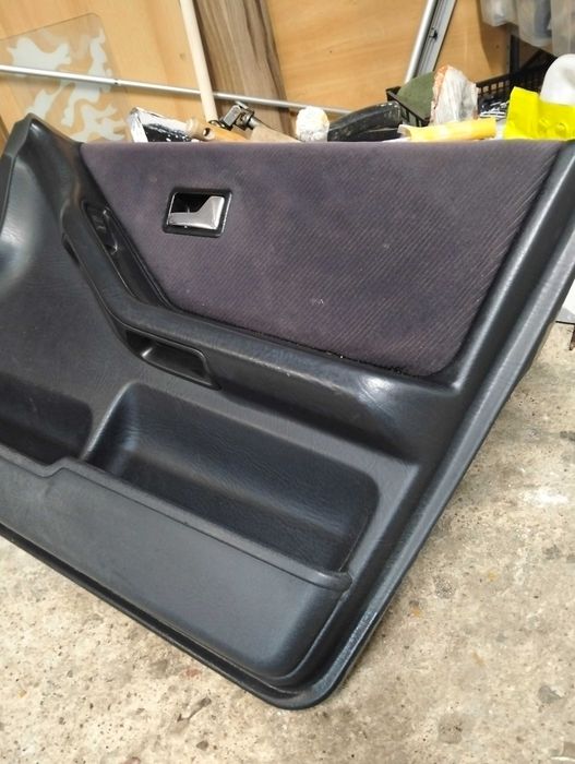 Audi 80 B4 Boczki Drzwi Tapicerka