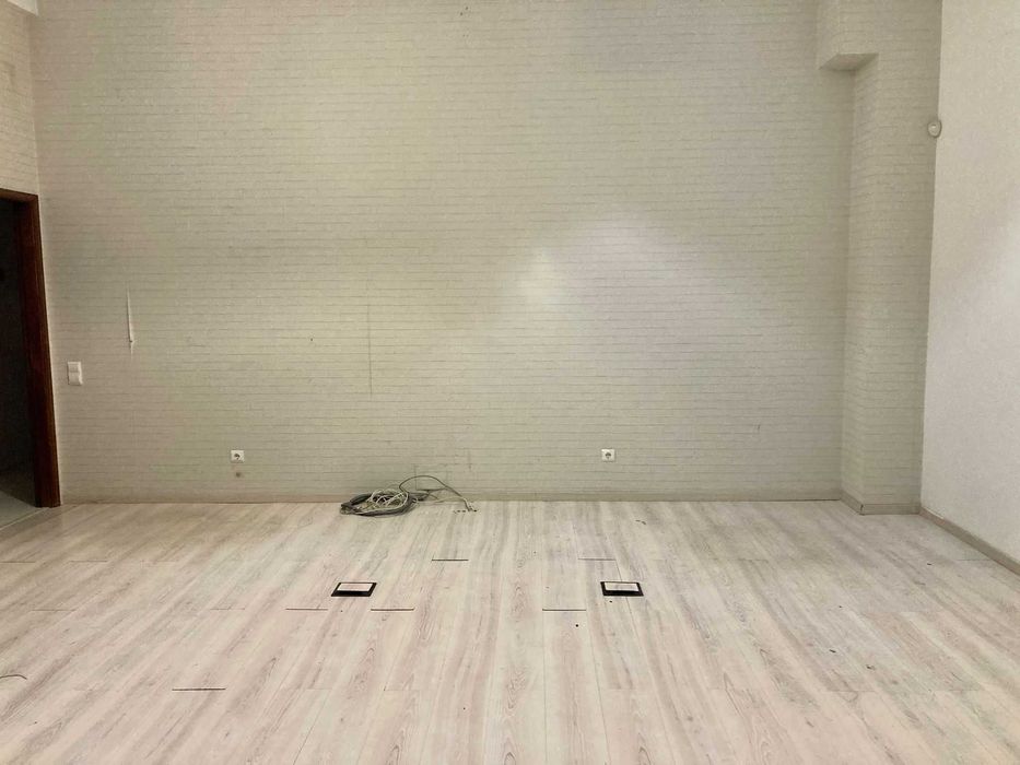 arrendo loja centro S J Mdeira