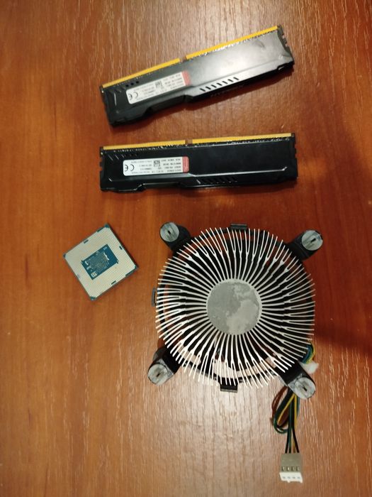 Процссор intel kore i5, Дві планки оп пам, куллер для процессора