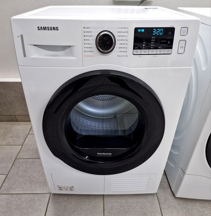 Сушка для одягу/сушка для белья SAMSUNG 8 KG / DV80TA220AE