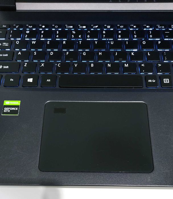 ACER Gaming =15,6" IPS= SSD1TB 20GB Ryzen5 GTX1650