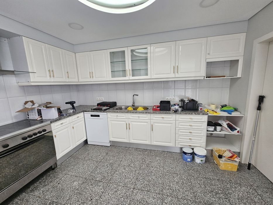 Dou cozinha inteira (pedra e móveis)