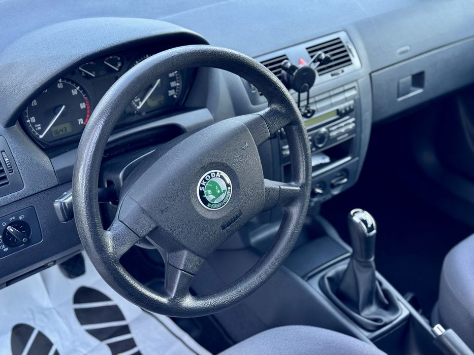Skoda Fabia Combi 2002 • 1.4 Gasolina • AC • Rev.Completa • 2 Chaves