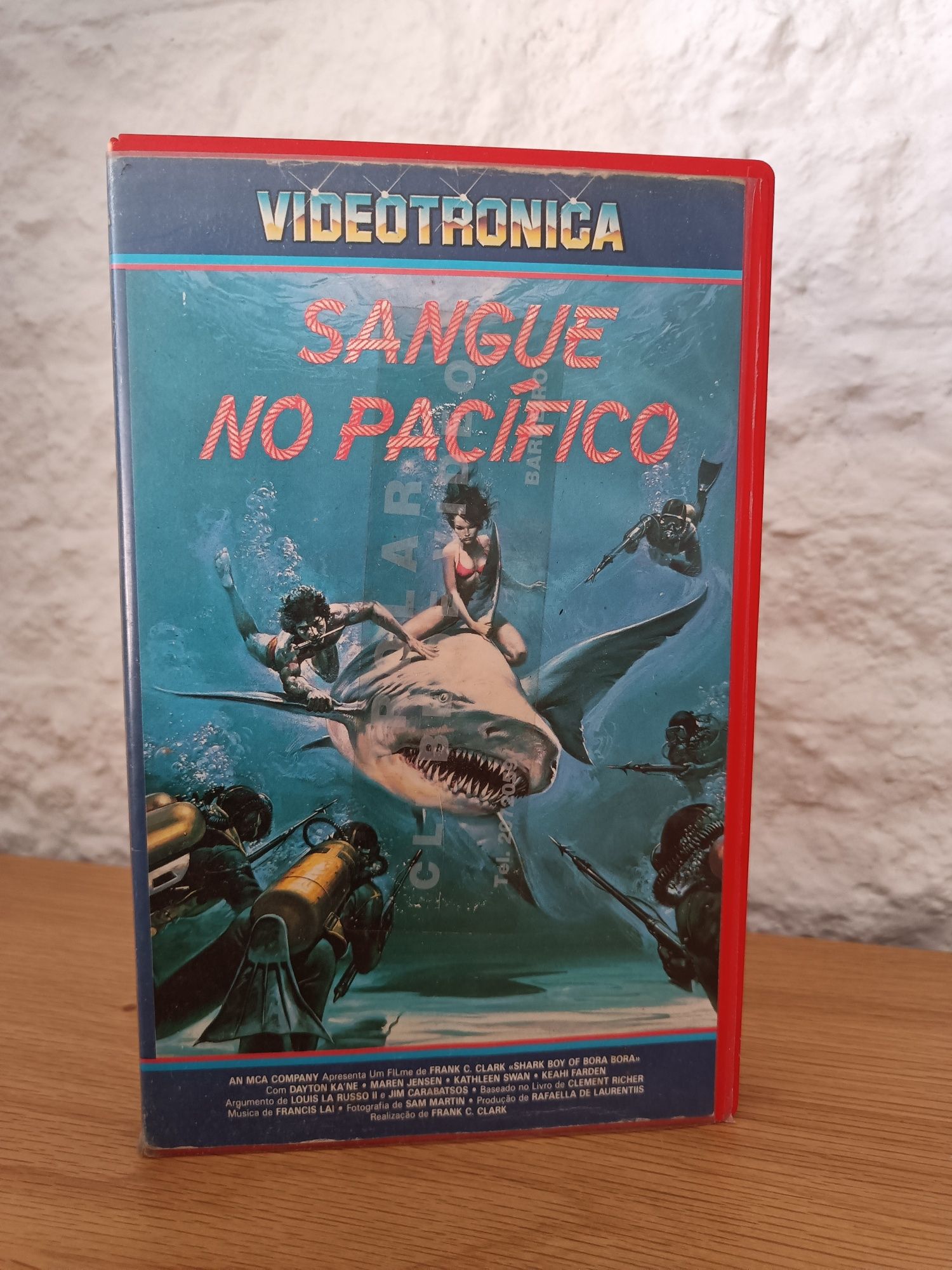 Filme VHS Sangue no Pacifico (Beyond the Reef)