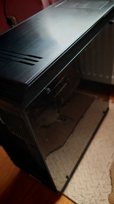 PC i7-7700k, 16GB RAM, HDD 750GB, Gigabyte GA-Z270X Gaming K5, 700W