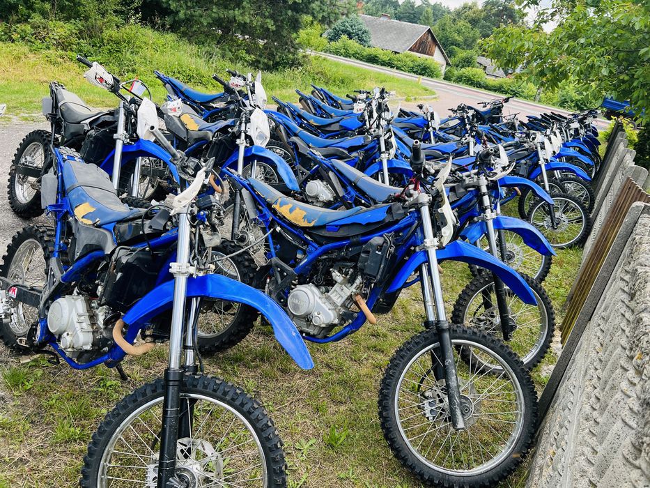 Yamaha wr 125  , rama  plastiki czesci   Koła lagi 2010>