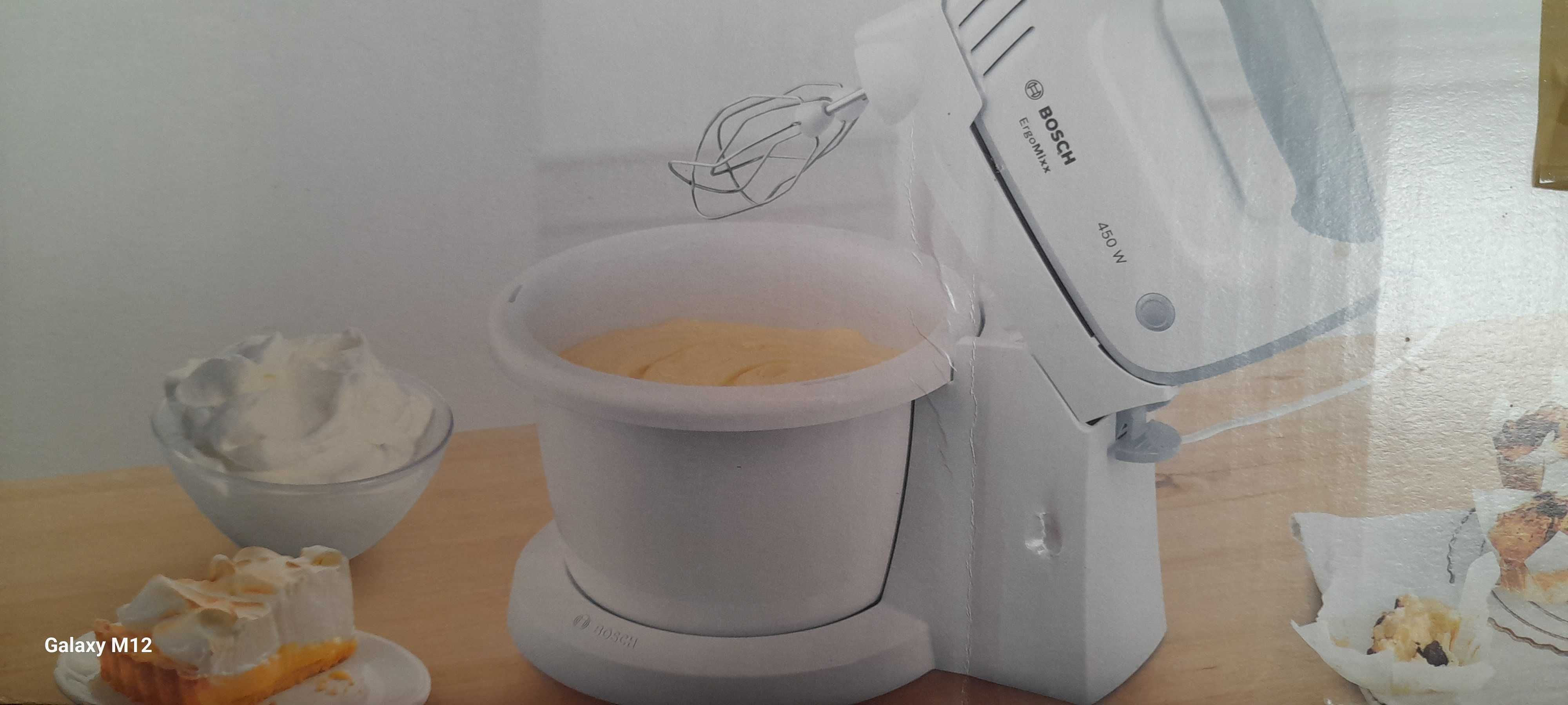 Vendo geladeira forno semi novo e maquina de lavar ropa todo semi novo