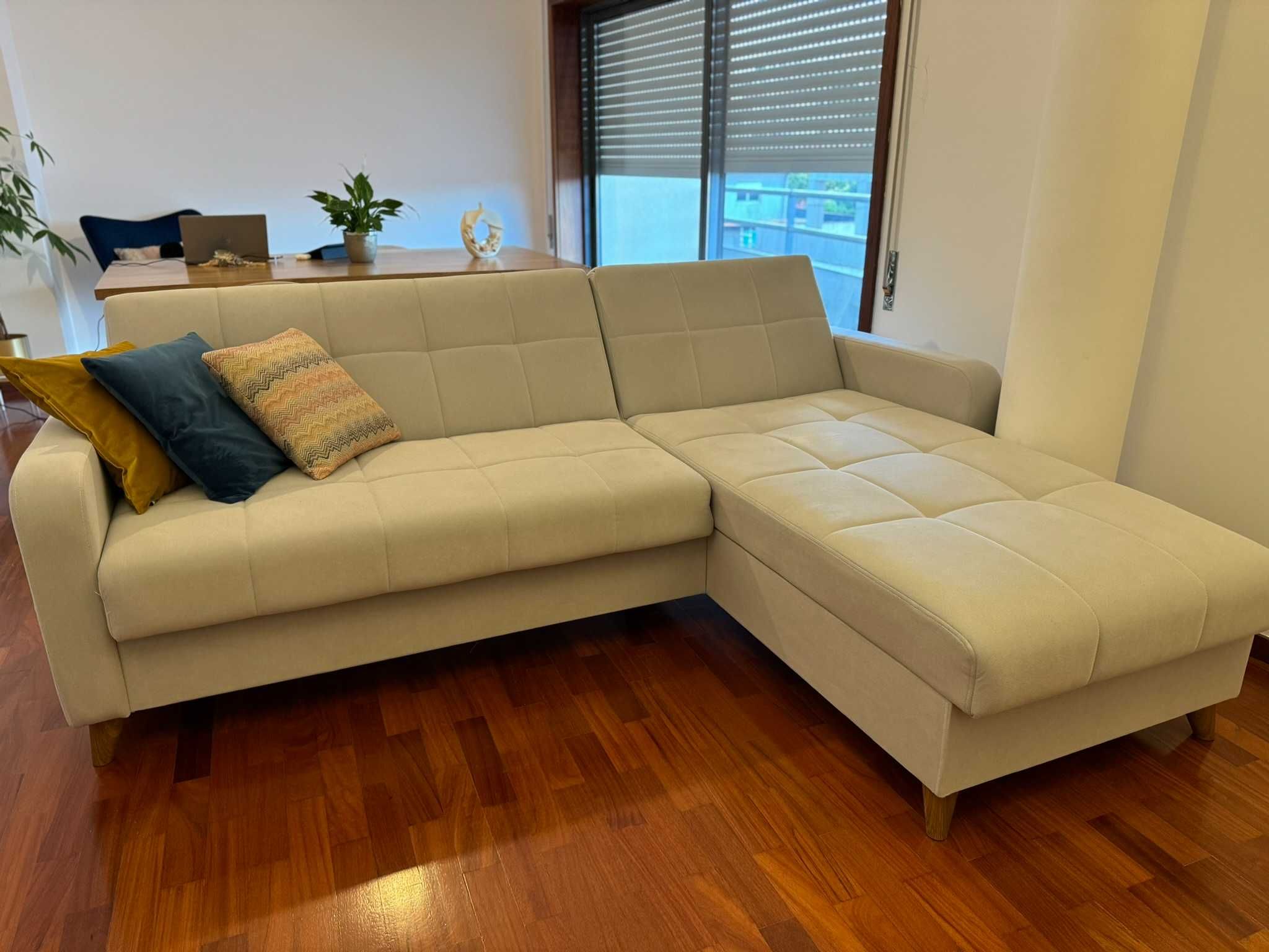 Sofa Chaise Longue Convertível em Cama