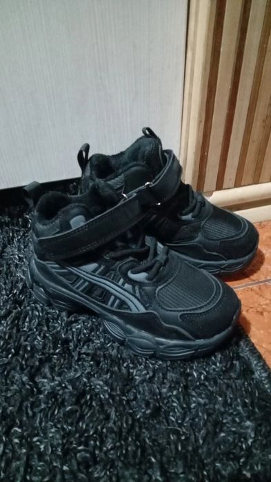 Детские на флисе кросовки