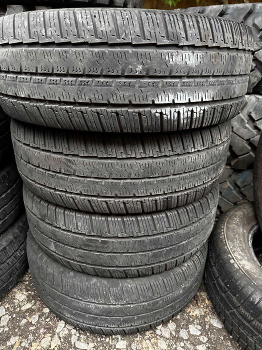 Шини CONTINENTAL 225/70 R15C, VanContact 4Season, всесезонна цешка