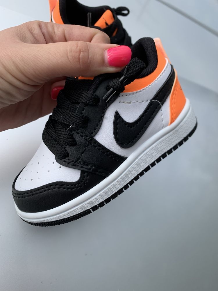 Кросівки дитячі Nike Air Jordan Black Orange р.21-24