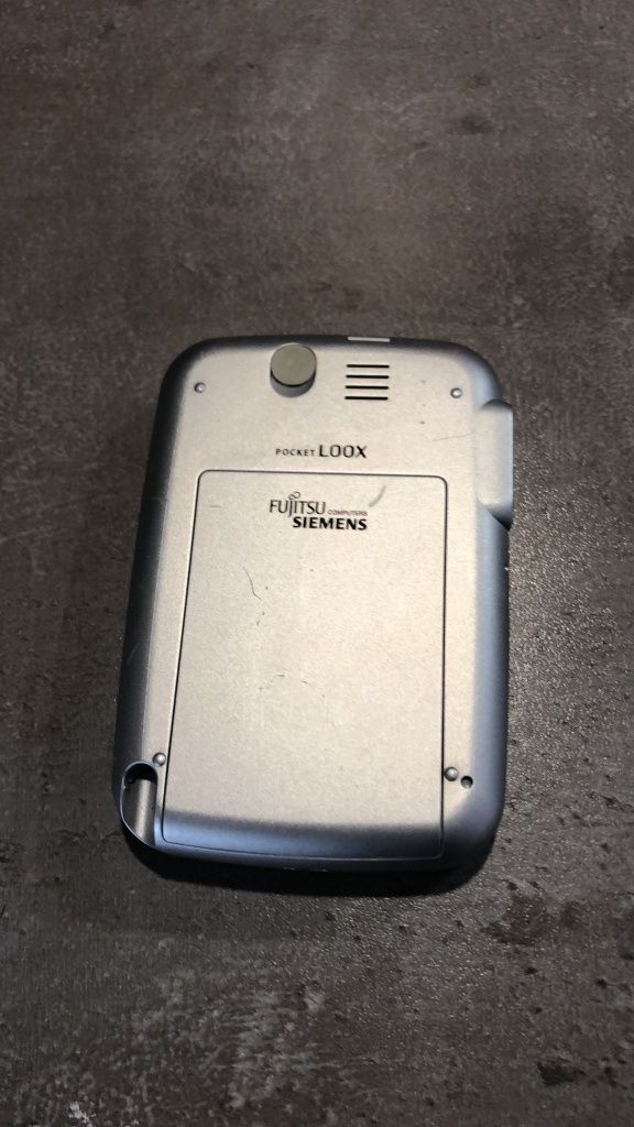 Fujitsu Siemens Pocket Loox N100