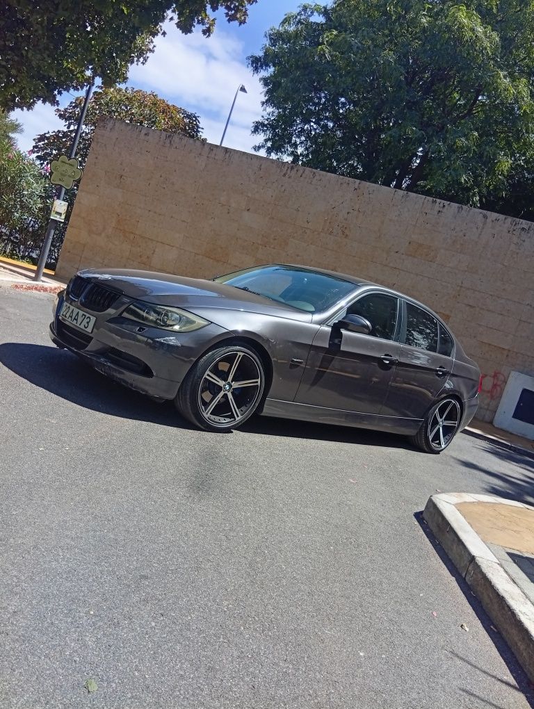 Vendo ou troco BMW e90 320 7.850€