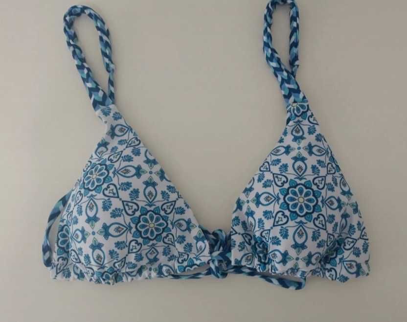 Bikini estampado azul e branco