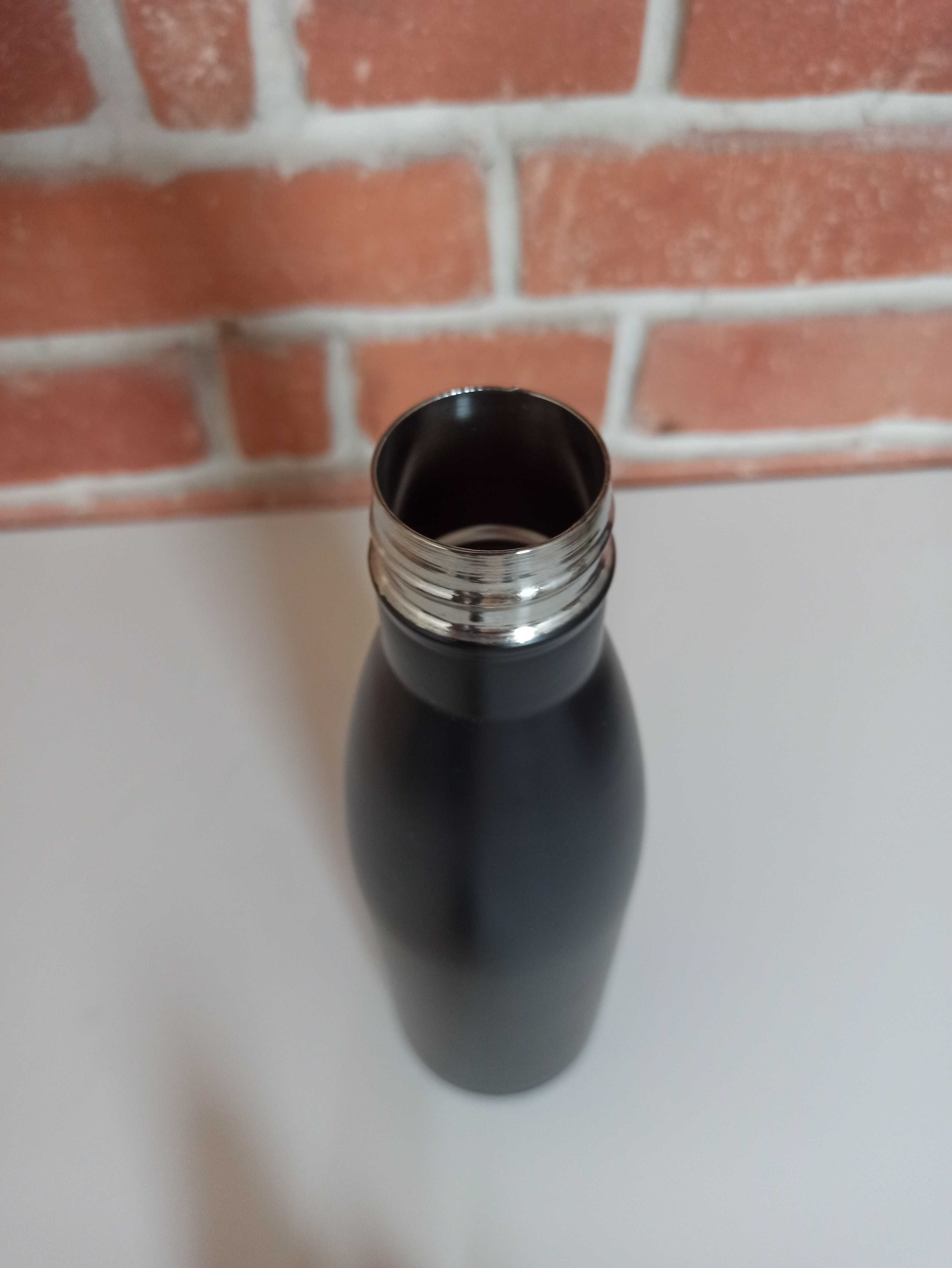 Butelka termiczna czarna 0,5 l