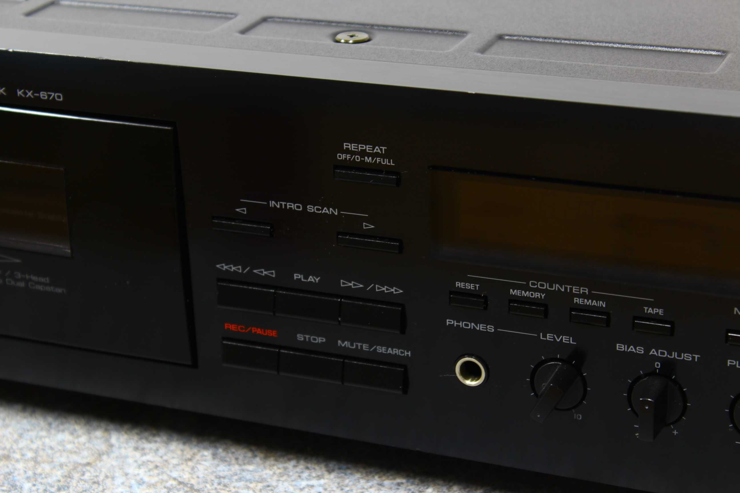 YAMAHA KX-670 magnetofon, 3HEAD, 3MOTOR, Closed Loop Dual Capstan